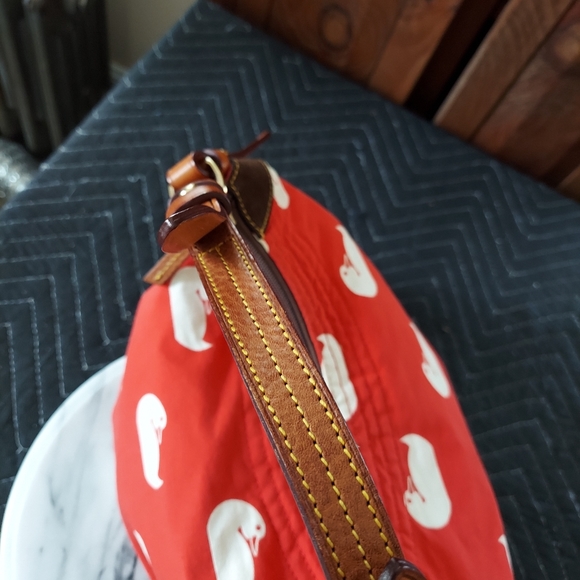 Dooney & Bourke Ducky - Picture 12 of 17